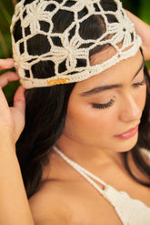 Camelia Gorro Marfil