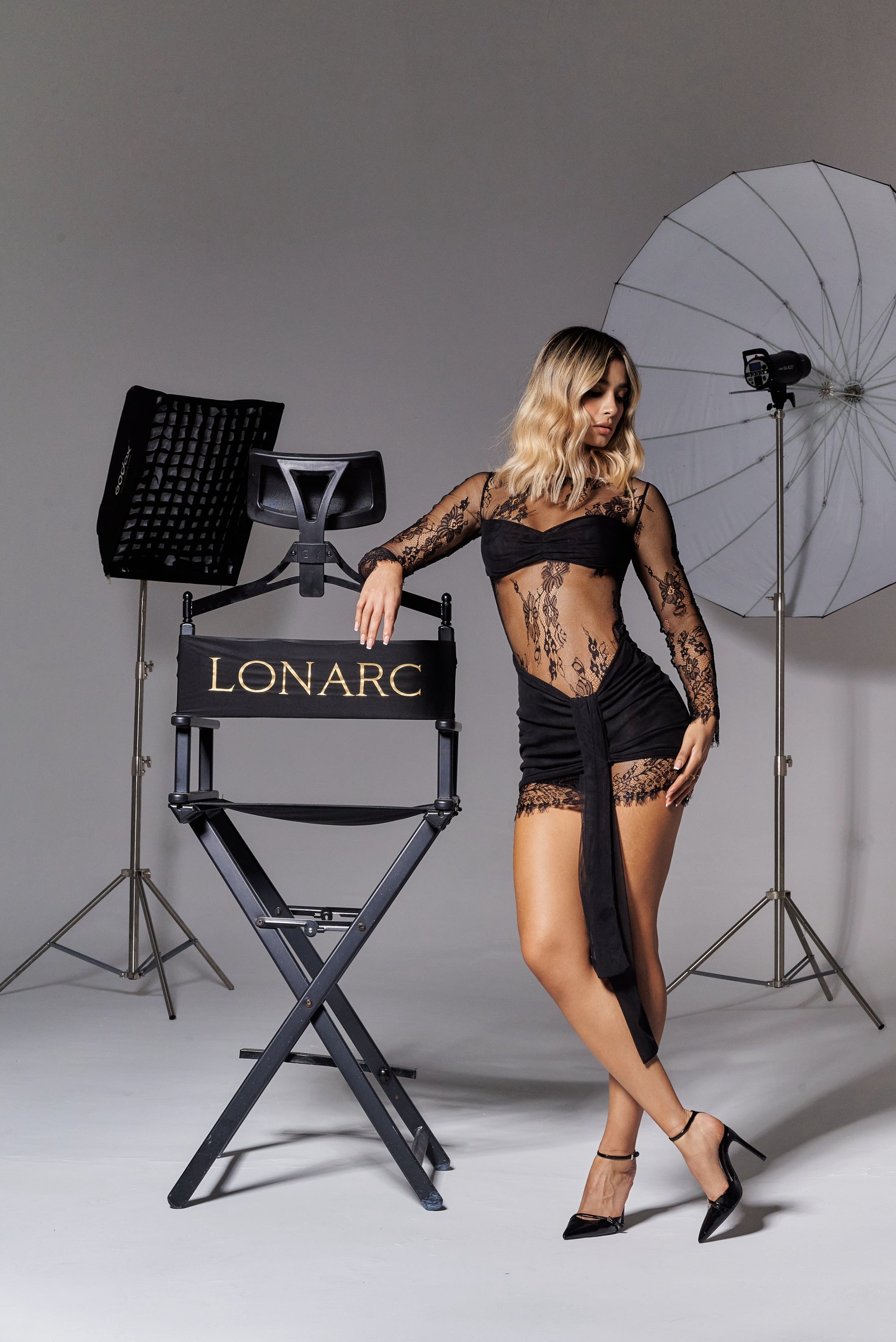 Lady Lace Mini Dress - Negro