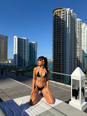 Tiny Top Negro y tiras Baby Blue