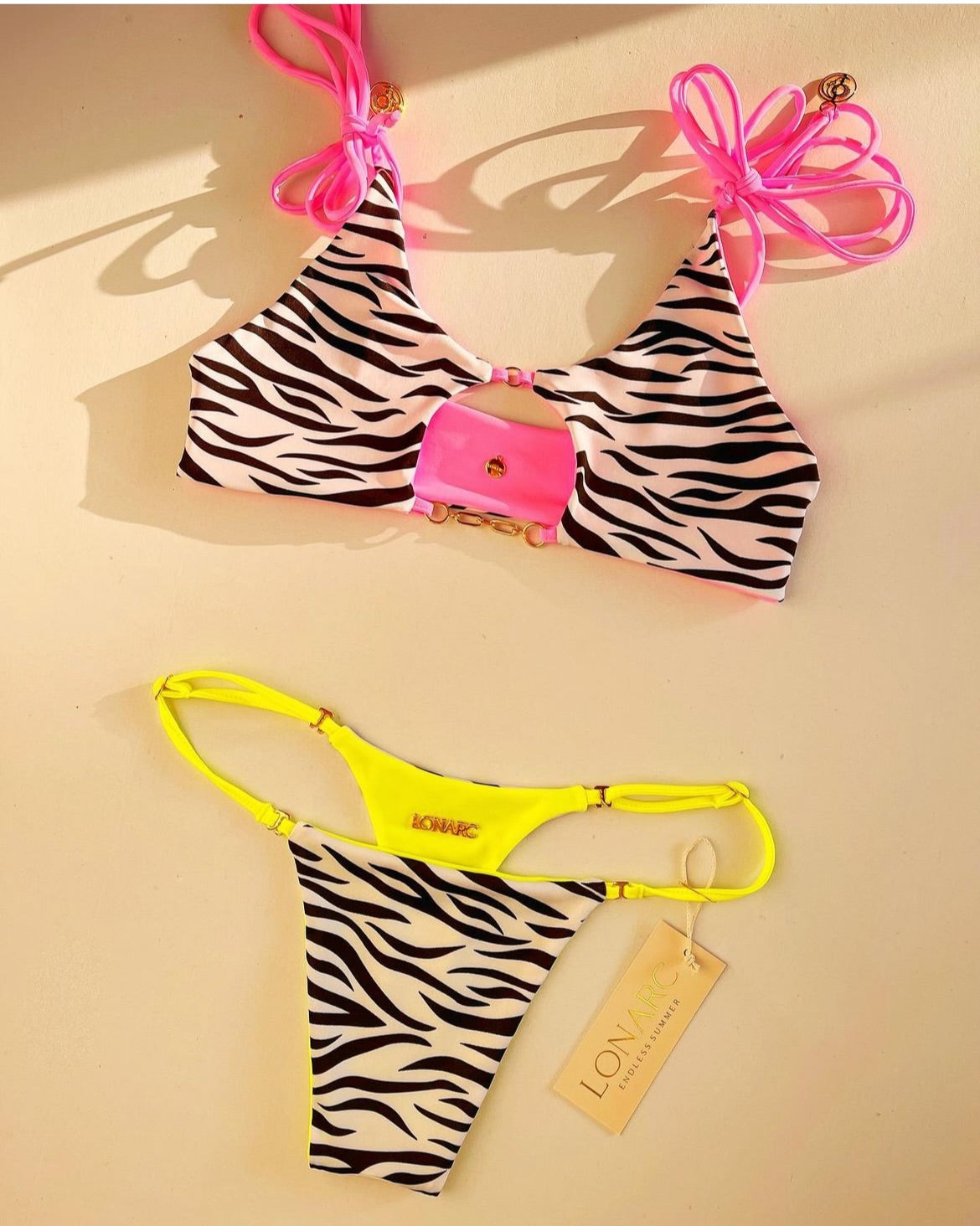 Ambar Top Zebra Y Gummy
